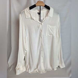 NWT Torrid Long Sleeve Button Down Blouse - White - 3X